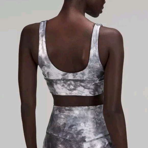 NWOT Lululemon Sz 4 Align Bra Shine Silver Support Sports Bra A/B Cup Reversible - Picture 2 of 9